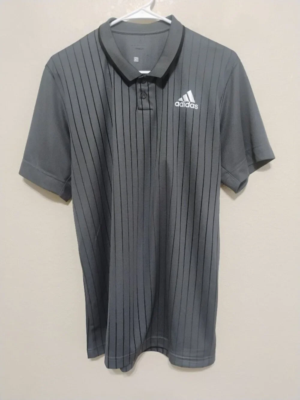 Adidas Men's L Gray Black Pinstripe FreeLift AEROREADY Tennis Polo Shirt